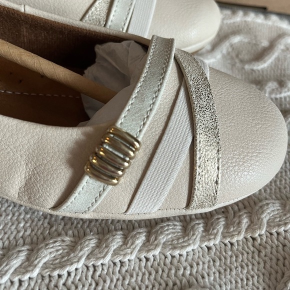 NEW! Euro Soft by Sofft Cream Color Ballet Flats Women’s Size 8.5 - Picture 11 of 16
